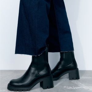 🆕 Zara Wide Heeled Ankle Boots w/ Lug Soles SIZE 9
